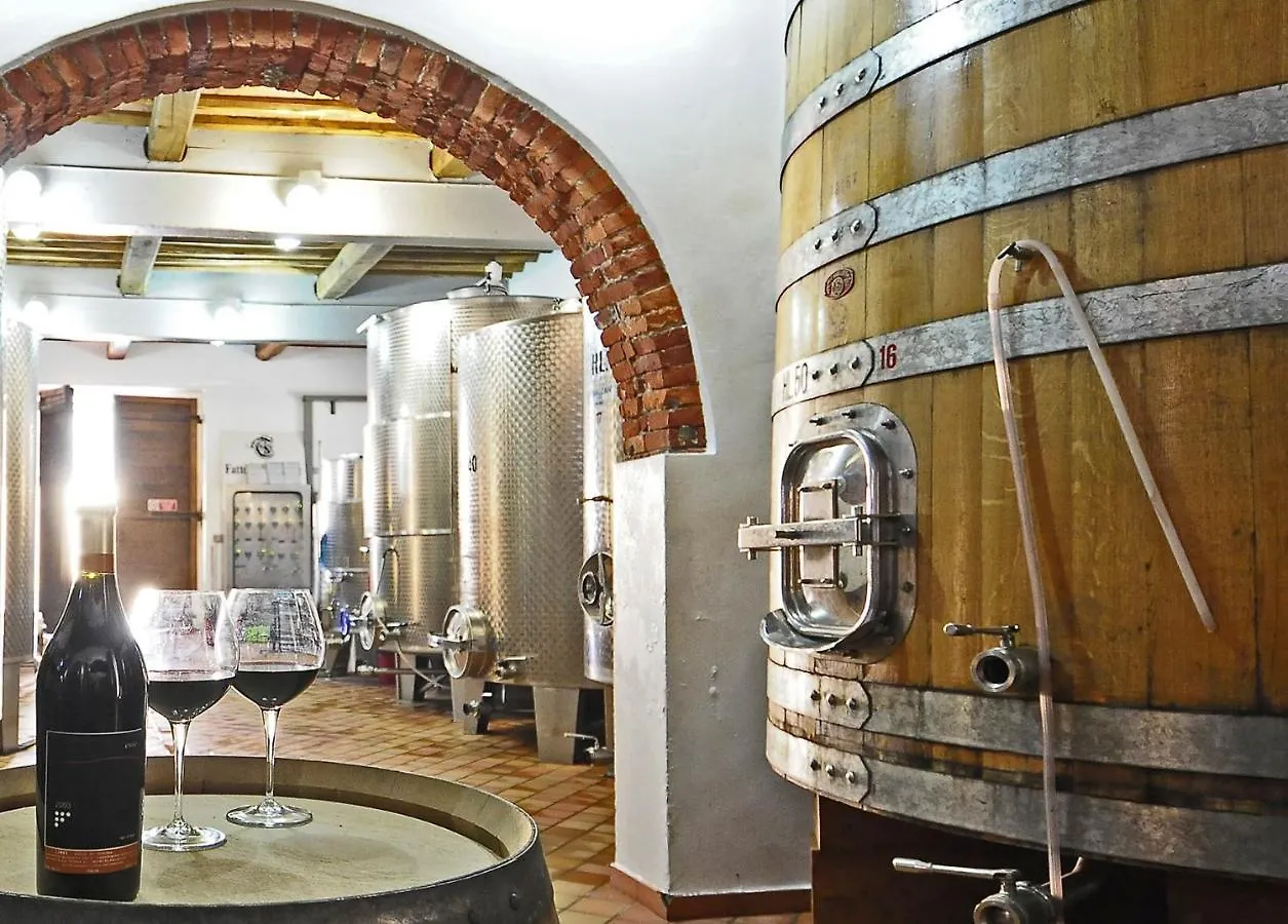 La Torre Wine Resort Montecarlo